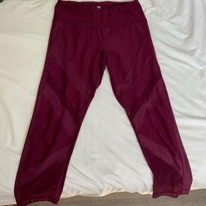 90° Maroon/Fuscia Slightly Cropped Leggings